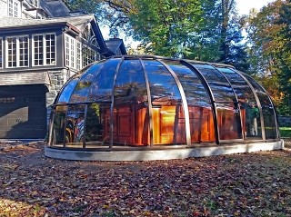 Stylové řešení pro zastřešení vířivé vany Spa Sunhouse