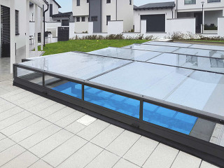 Nejnižší model zastřešení Terra v antracitové provedení