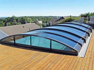 Nízké zastřešení bazénu IMPERIA NEO™ light - antracitová barva profilů Nízké zastřešení bazénu IMPERIA NEO™ light