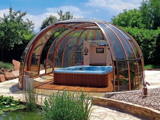 Zastřešení vířivých van Spa SUNHOUSE v provedení dřevodekor